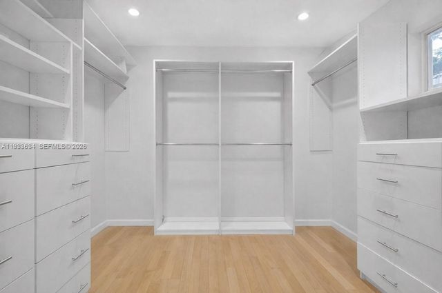 11890 SW 72nd Pl, Pinecrest, FL 33156