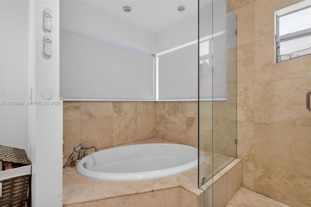 11890 SW 72nd Pl, Pinecrest, FL 33156