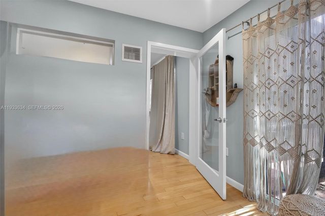 11890 SW 72nd Pl, Pinecrest, FL 33156