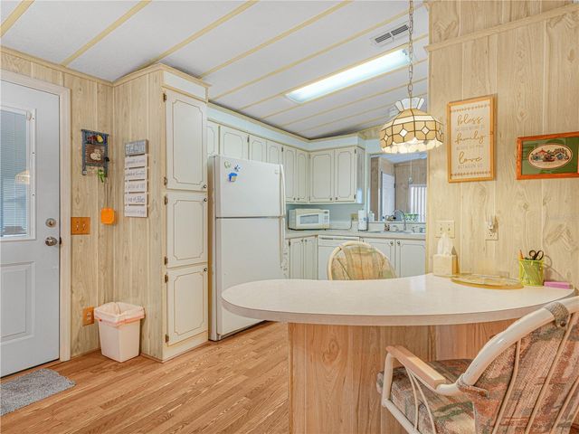 108 KENSINGTON PARK DRIVE, Davenport, FL 33897