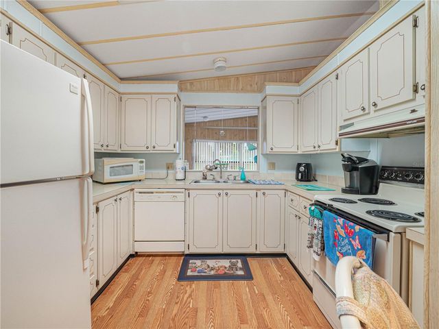 108 KENSINGTON PARK DRIVE, Davenport, FL 33897