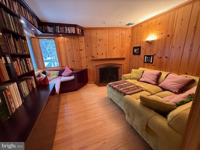 3255 N OHIO ST, Arlington, VA 22207