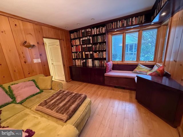 3255 N OHIO ST, Arlington, VA 22207