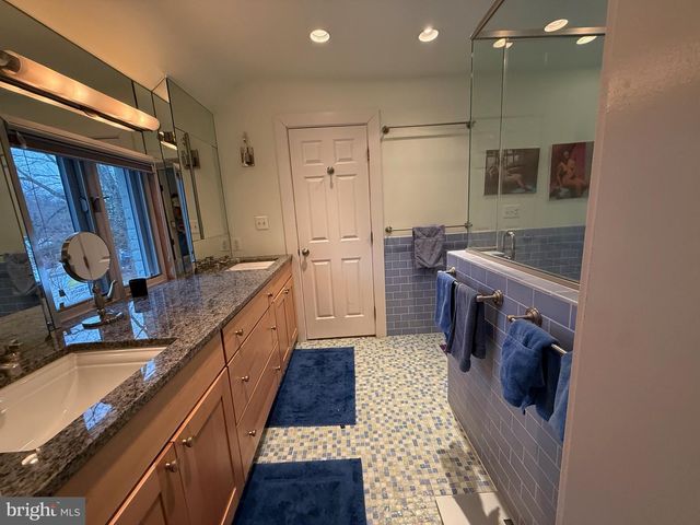 3255 N OHIO ST, Arlington, VA 22207