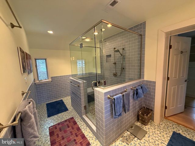 3255 N OHIO ST, Arlington, VA 22207