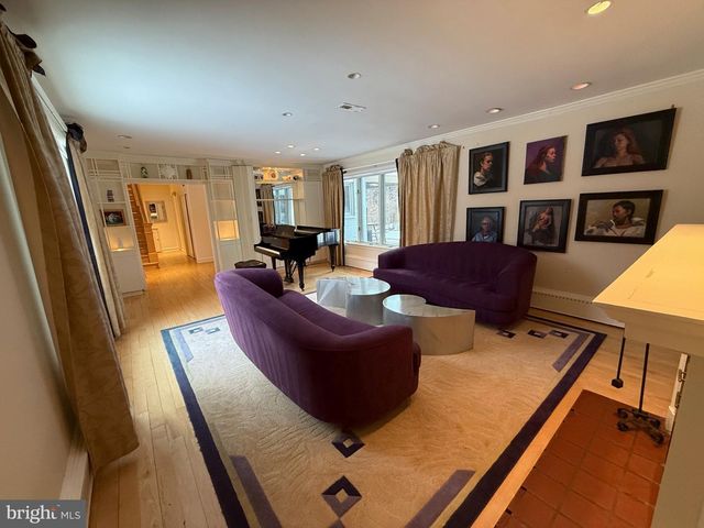 3255 N OHIO ST, Arlington, VA 22207