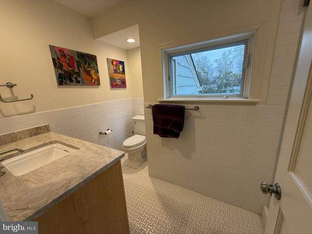 3255 N OHIO ST, Arlington, VA 22207