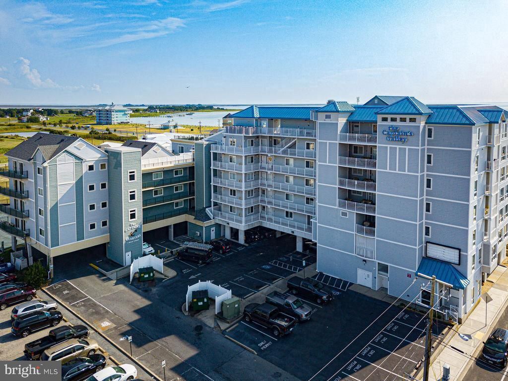 Image 2 of property listing at 1 DOCK ST #201, Crisfield, MD 21817
