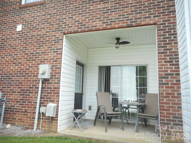 2421 Ryerson Court, Charlotte, NC 28213