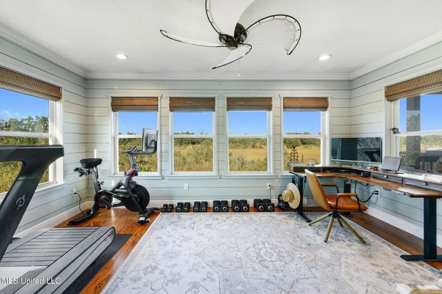 8216 Belle Fontaine Drive, Ocean Springs, MS 39564