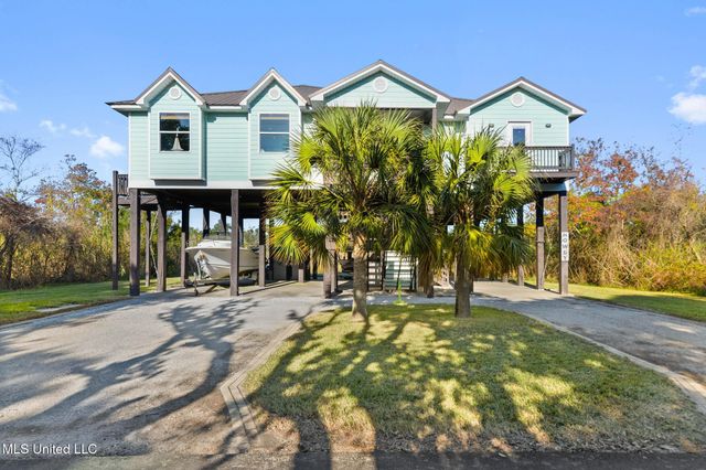 8216 Belle Fontaine Drive, Ocean Springs, MS 39564