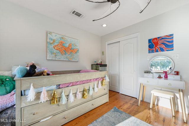 8216 Belle Fontaine Drive, Ocean Springs, MS 39564