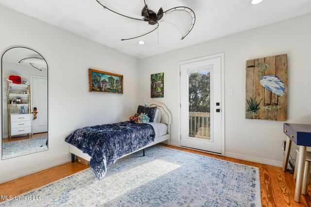 8216 Belle Fontaine Drive, Ocean Springs, MS 39564