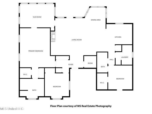 8216 Belle Fontaine Drive, Ocean Springs, MS 39564