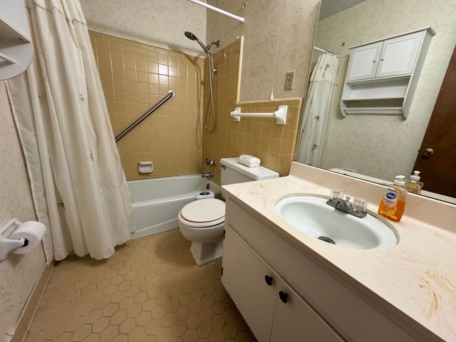 4100 ELMHILL DR, Bartlett, TN 38135