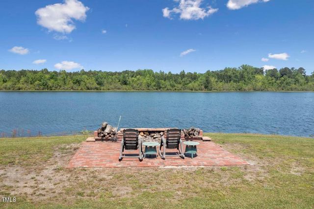 3636-A Holly Grove Road, Dunn, NC 28334