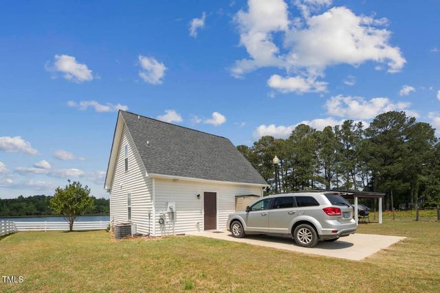 3636-A Holly Grove Road, Dunn, NC 28334