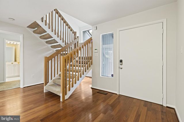 7107 ROXANN RD, Alexandria, VA 22315