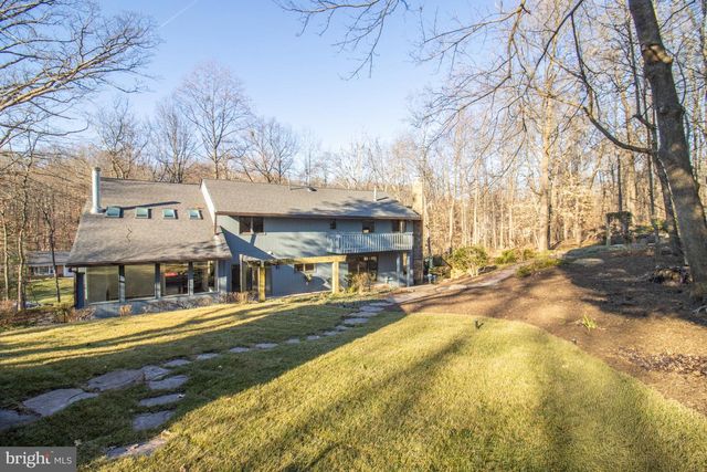 7107 ROXANN RD, Alexandria, VA 22315