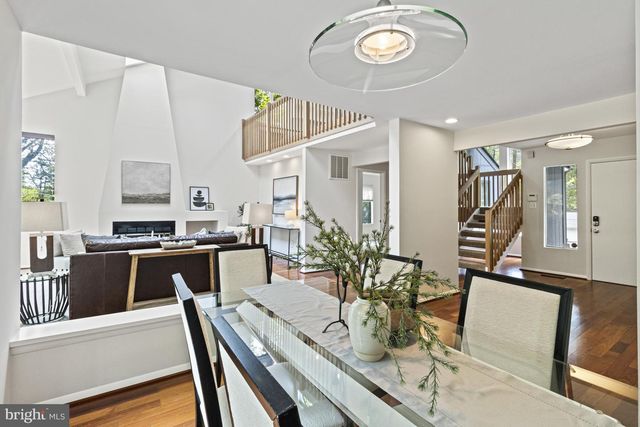 7107 ROXANN RD, Alexandria, VA 22315