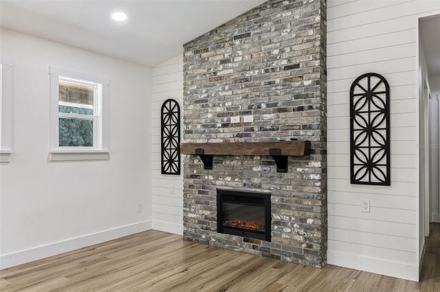 323 MCLAIN LANE, Geneva, FL 32732