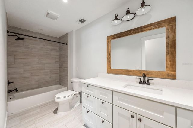 323 MCLAIN LANE, Geneva, FL 32732