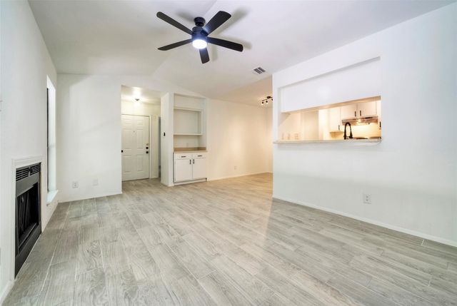 12810 Tomanet TRL, Austin, TX 78727