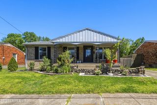 7719 Mackie Ln, Louisville, KY 40214