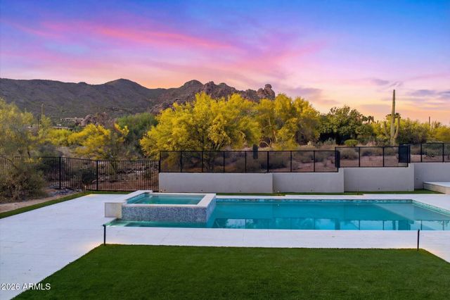 6816 E Stagecoach Pass, Carefree, AZ 85377