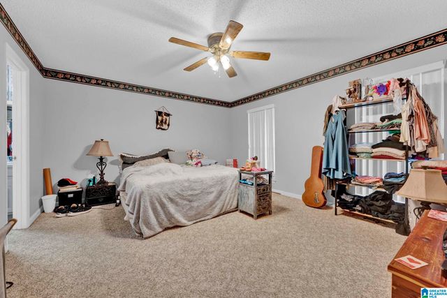 1561 APRIL DRIVE, Warrior, AL 35180