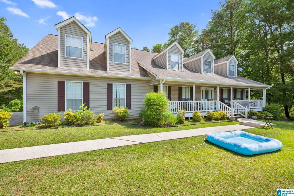 1561 APRIL DRIVE, Warrior, AL 35180