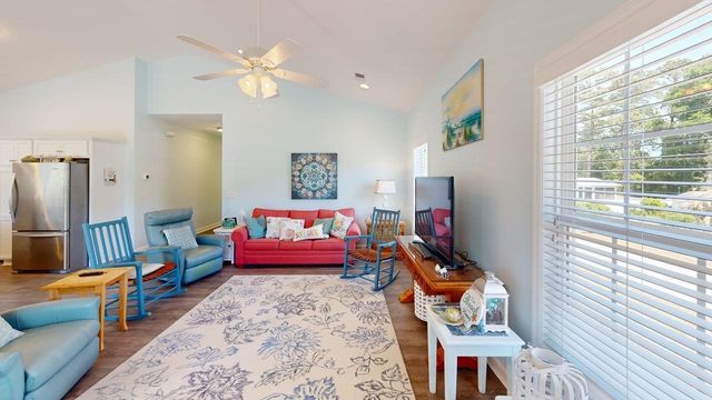 510 9th Ave. S, Surfside Beach, SC 29575
