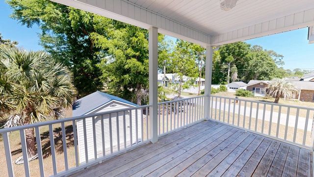 510 9th Ave. S, Surfside Beach, SC 29575