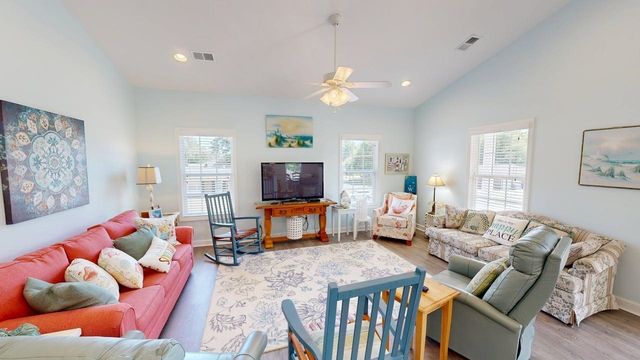 510 9th Ave. S, Surfside Beach, SC 29575