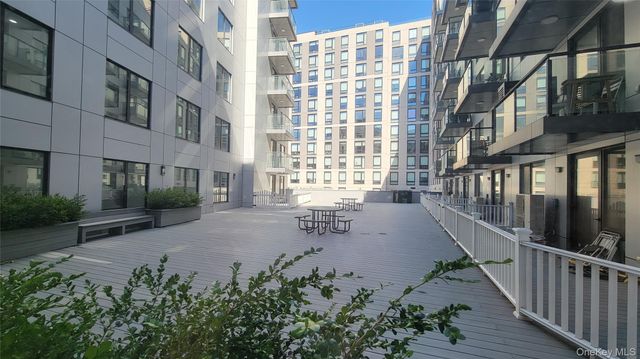 70-65 Queens Boulevard 9I, Woodside, NY 11377