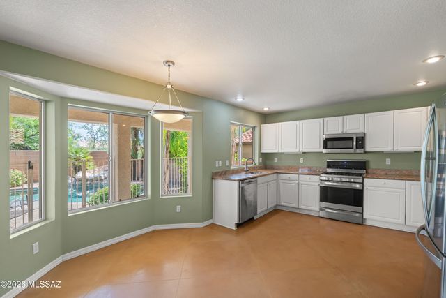 497 E Heatherglenn Place, Oro Valley, AZ 85755