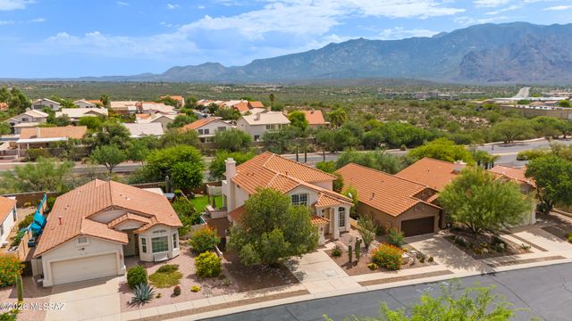 497 E Heatherglenn Place, Oro Valley, AZ 85755