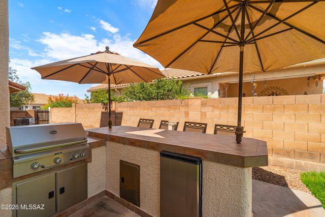 497 E Heatherglenn Place, Oro Valley, AZ 85755