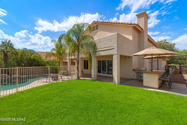 497 E Heatherglenn Place, Oro Valley, AZ 85755