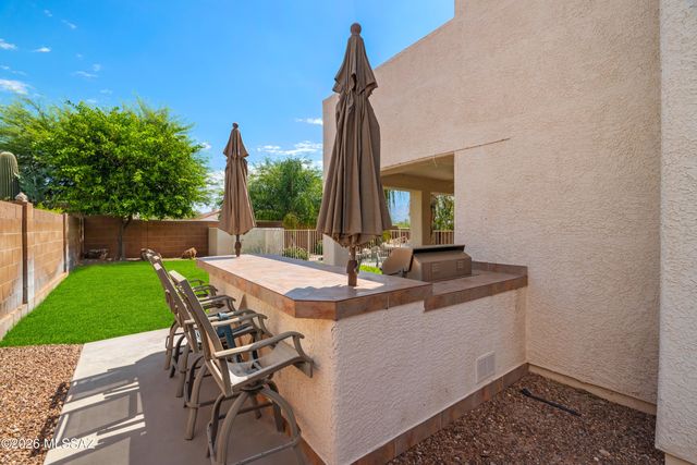 497 E Heatherglenn Place, Oro Valley, AZ 85755