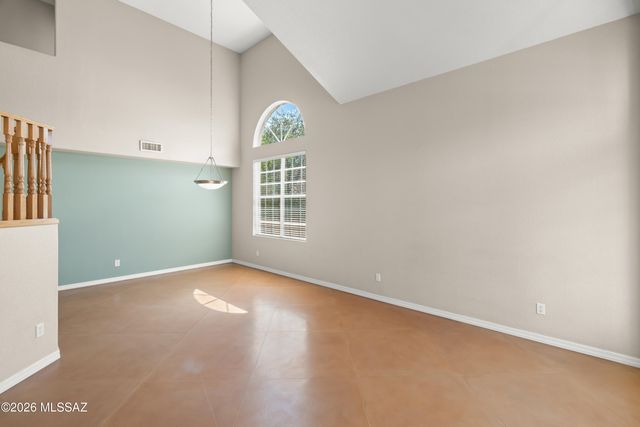 497 E Heatherglenn Place, Oro Valley, AZ 85755