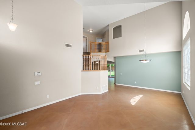 497 E Heatherglenn Place, Oro Valley, AZ 85755