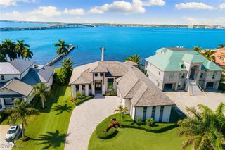 12484 Riverside DR, Fort Myers, FL 33919