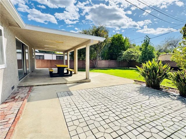 7515 Sunnybrae Avenue, Winnetka, CA 91306