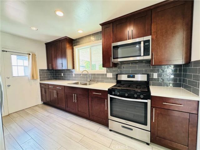 7515 Sunnybrae Avenue, Winnetka, CA 91306