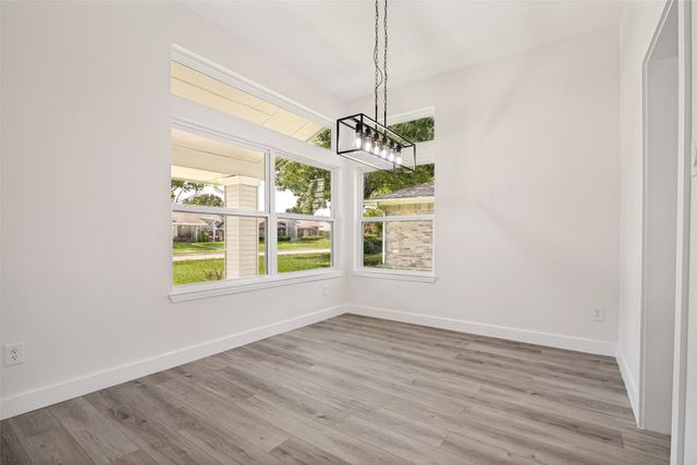 113 Country View Lane, Garland, TX 75043
