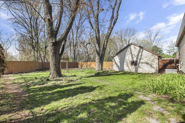 2009 Vahlen Street, Madison, WI 53704