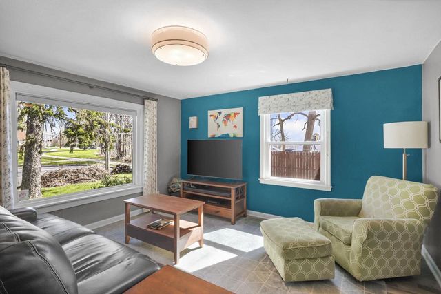 2009 Vahlen Street, Madison, WI 53704