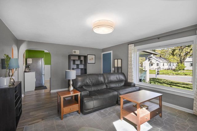 2009 Vahlen Street, Madison, WI 53704