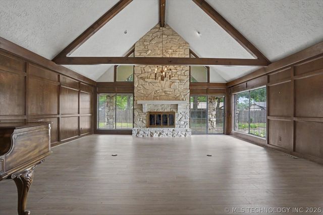 105 Mockingbird Lane, Skiatook, OK 74070
